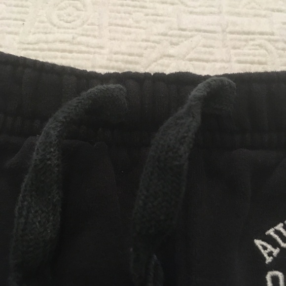 9m (4/$20) OshKosh Sweatpants - Picture 3 of 6